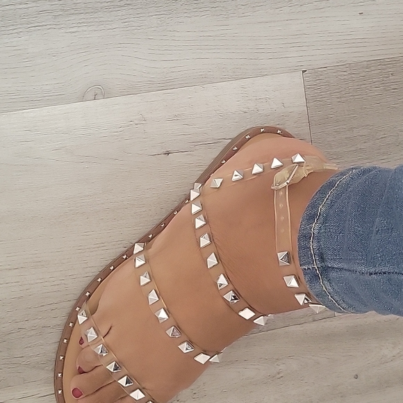 Cushionaire Talia women's clear studded sandals, EUC🎉🎊 - Picture 5 of 9